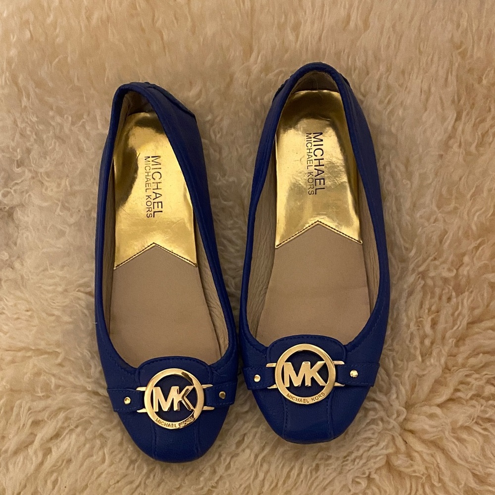 Michael Kors Blue Ballet Flats, size 6m, woman, great preowned flats